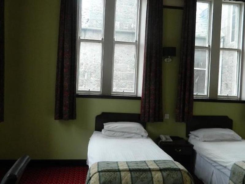 C0DF24588E934C1D8F7DF12F162BA0CE