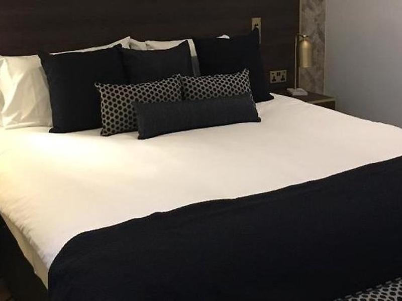 8C7791500C4241524A804D7370B1B8D0