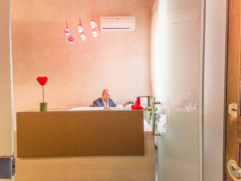 56B7EF809BF279E4367F6BA039F497C0