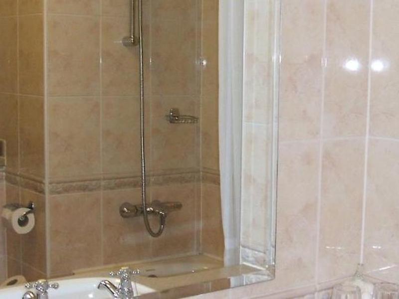 C40FA1D065CC87A5F45F64445AF4A1D3