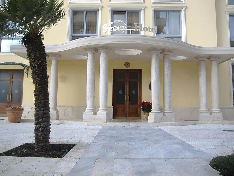 D31B59CE989F20623193EAC7984D8558