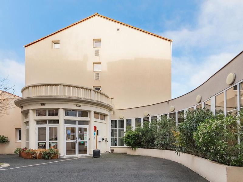 2B1550A598669F888CC6EF6D256AC395