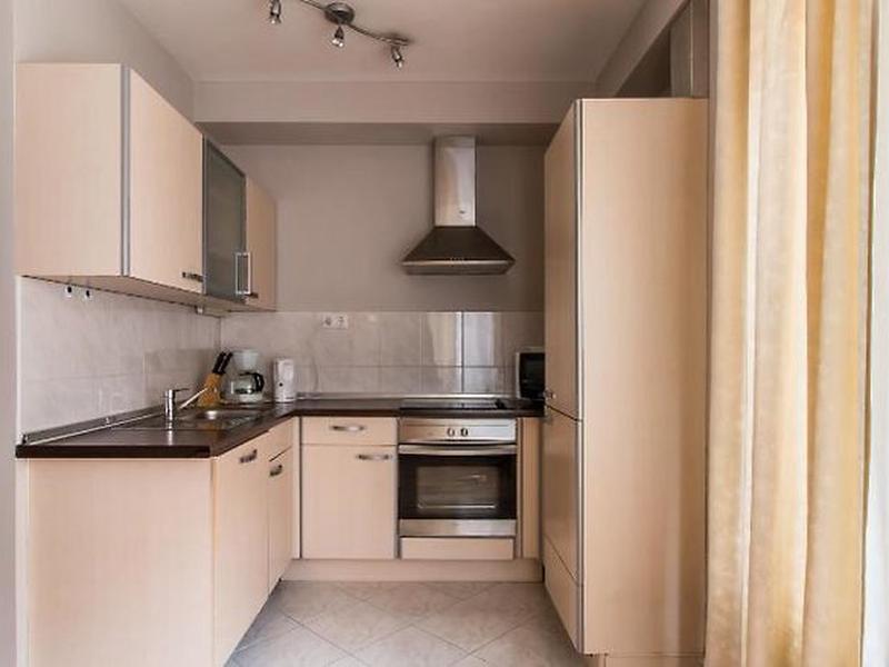 FE00C12A36C67AE47BC9A334D753EE17