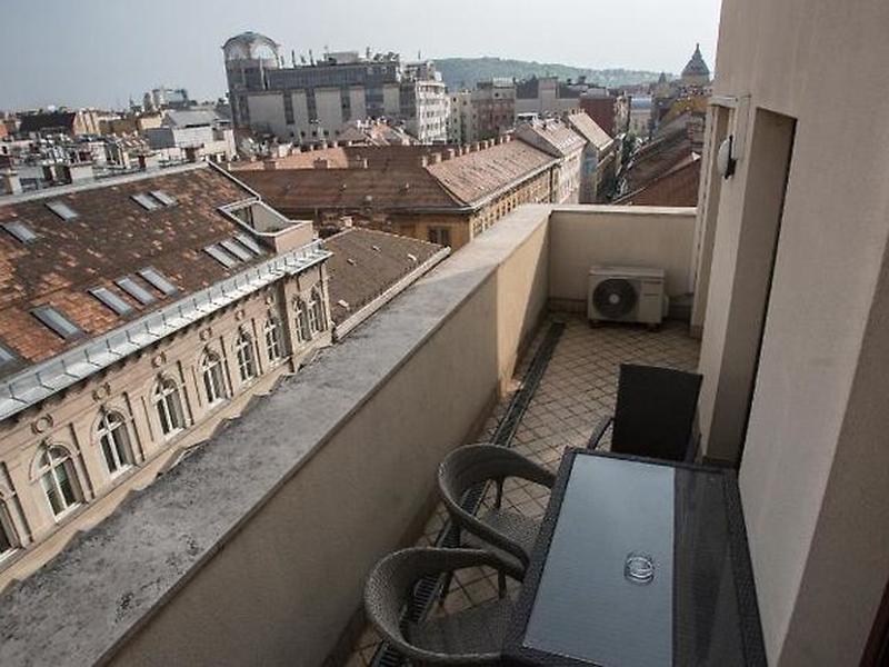 67546DB2BB8F01F3F750FFEA03944EEC