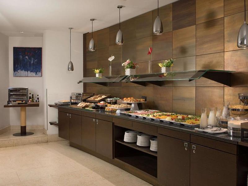 3961ACF4DF0AE41B8986EC5FEAF4C7FF