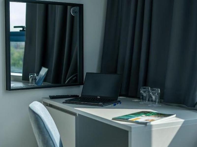 DBEB81701A3416CF6E7E92A5FA423267