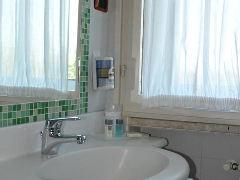 8D93FDAE376BD13249918A9CE864BF68