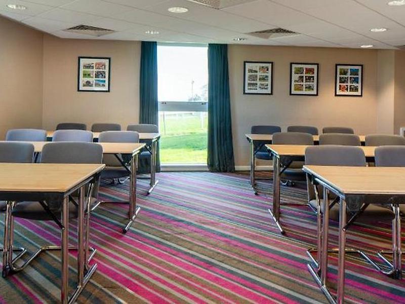 E7BA7B0EE03AE6B463A3AC2332619F27