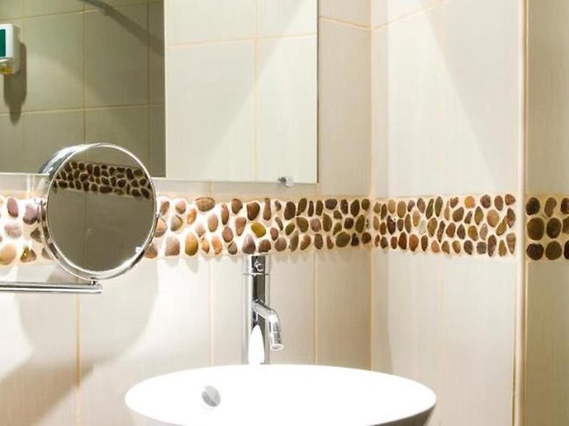 2F2F0DCA6A4FA40CCC18A8342D84CEF5