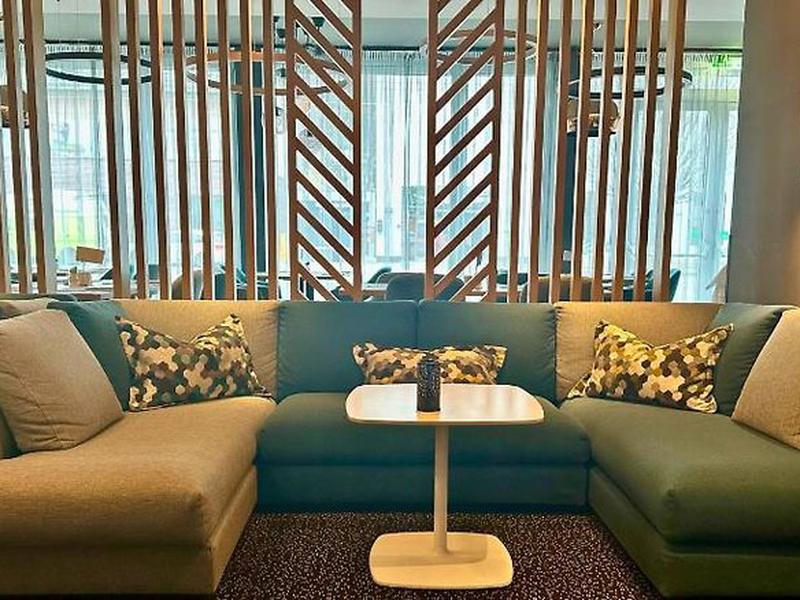 B19508E7E7CD4F712A29D2CBF900C705