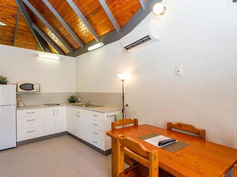 2578A502AB5A409A5950B2CA30414A1E