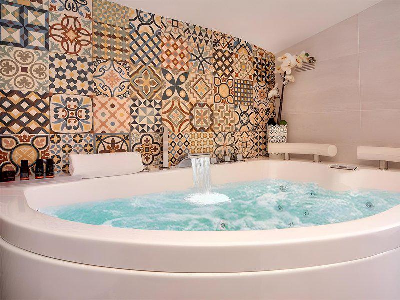 7C8099725A16FC5F693412C931403400