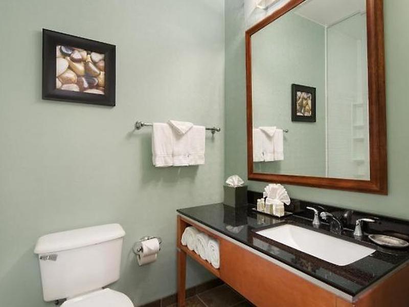 F70BF77B89C00C856E6AB3E9C678A702