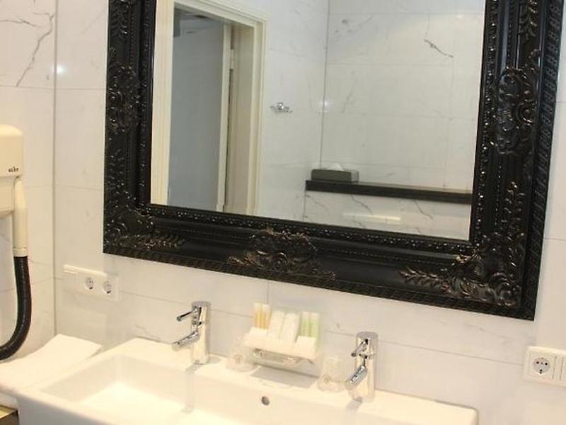 A2AD9A0C833B2C604DD0C0539318E74A