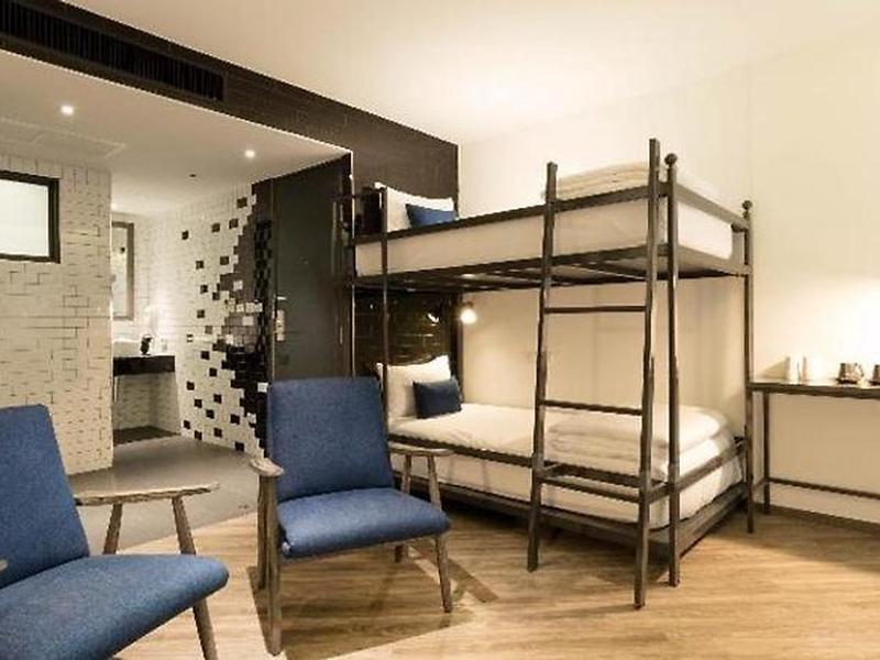 5216FFB3F2EBD0BC548C4E9F4A8F6D6D