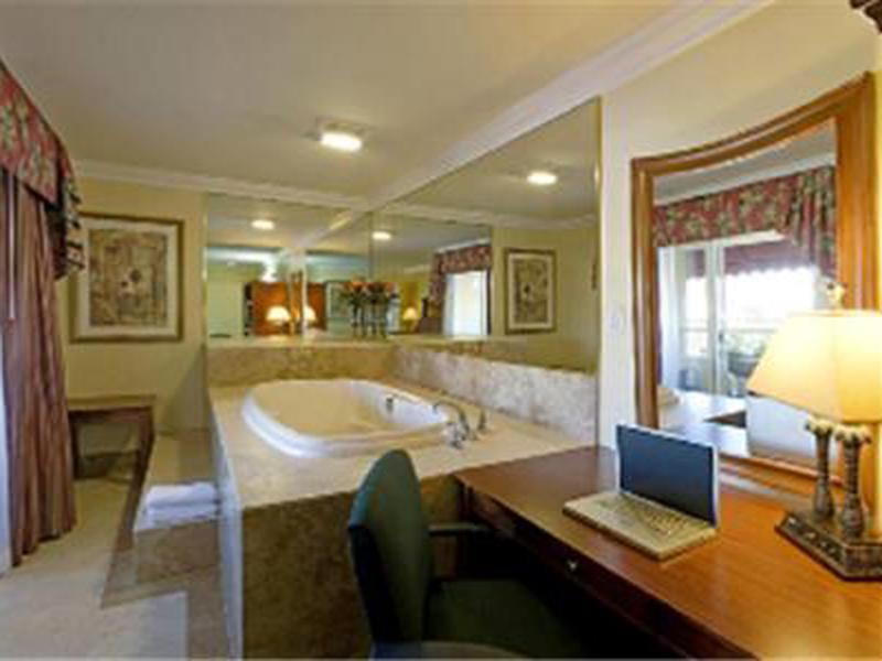 2260F3A514C4EDA788BE5F207C502B94