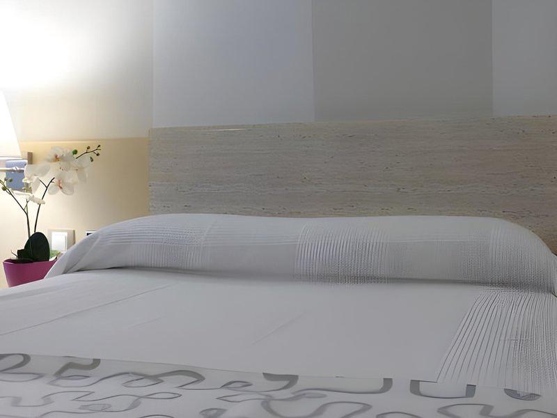 856B84F61AFE0DF4A654C862E8E50B40