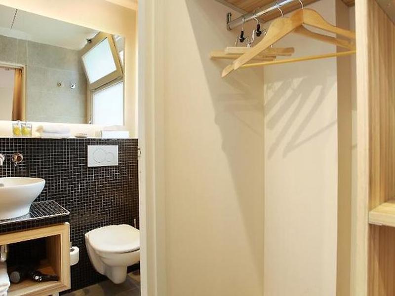 5D1116B7514CAB564A5863229335456B