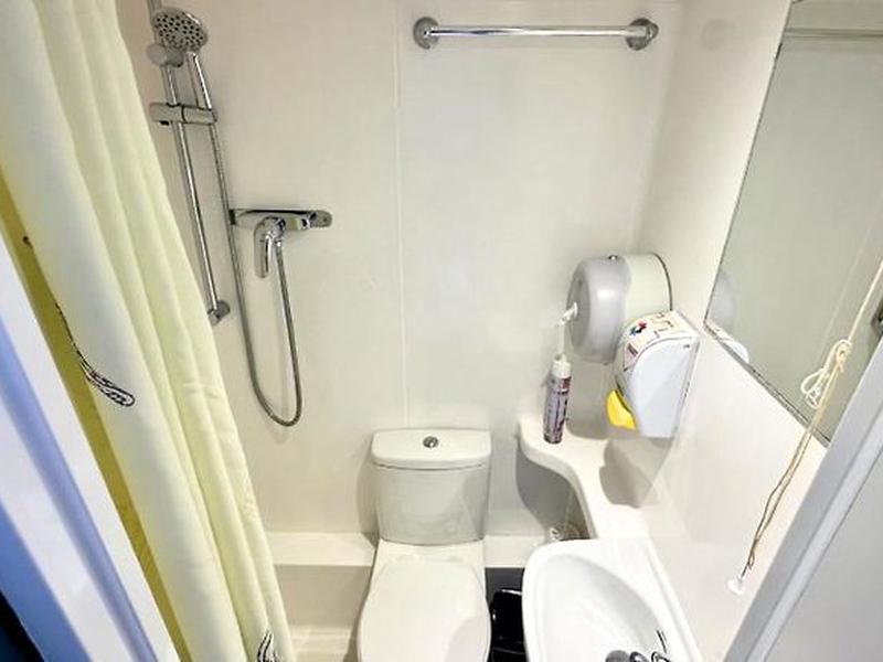 5B48F122A9B0221BED2A61271A9D621A