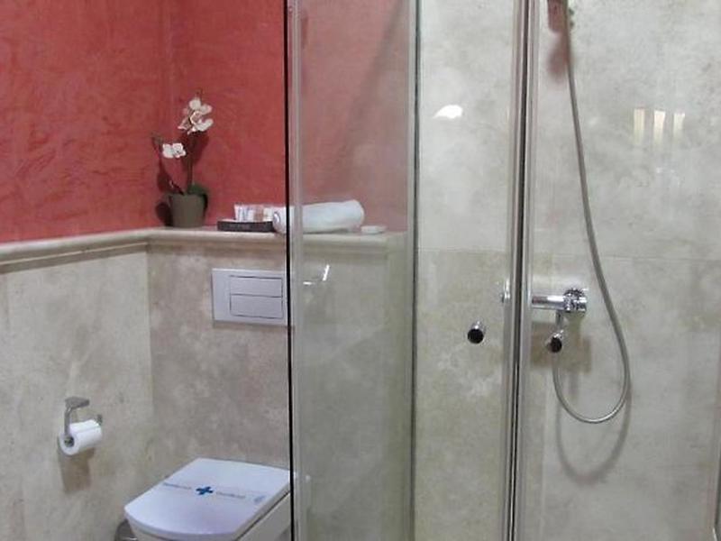 097E09C65E40DE5A0BBE18C60767DD66