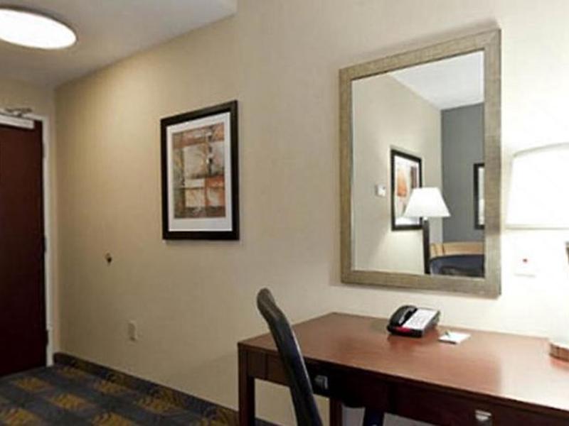 76E65E4846AF26BE011648F4D39AA75B