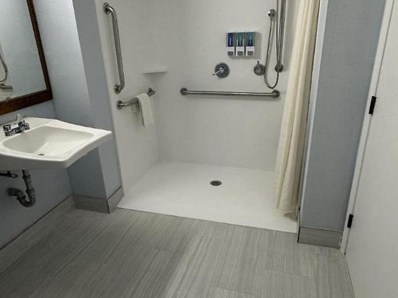 9B07CEAA7D4035C2535D585EA57FA7E7