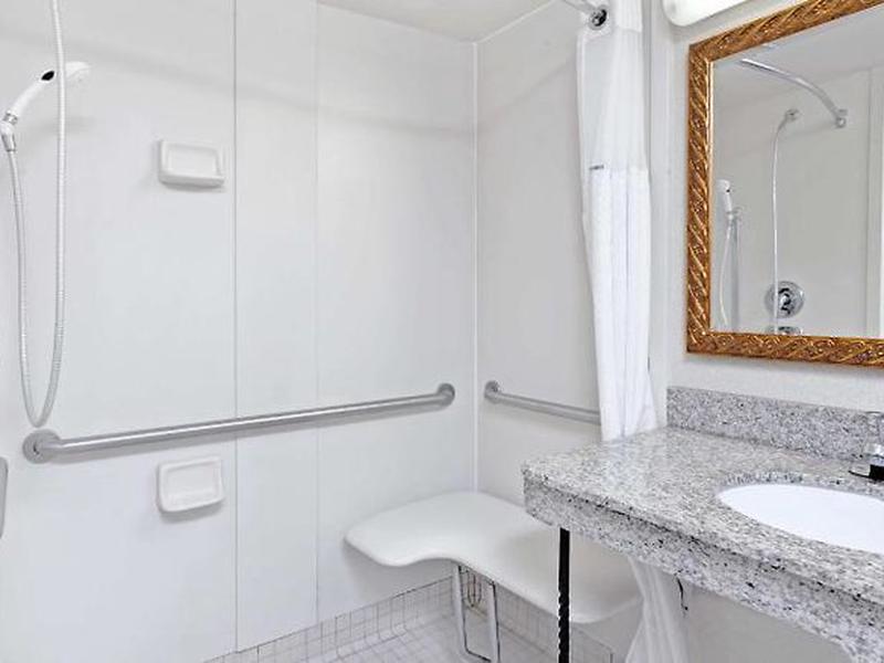 038681076C0457D72F76CB7C26D58F20