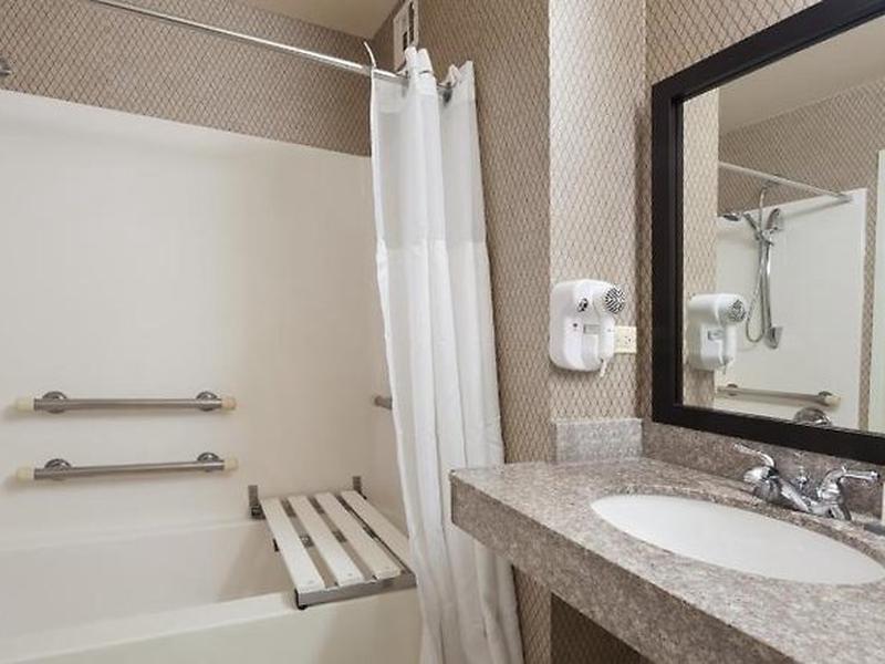 AEE740151AC710FFA44F5C63D183CE3D