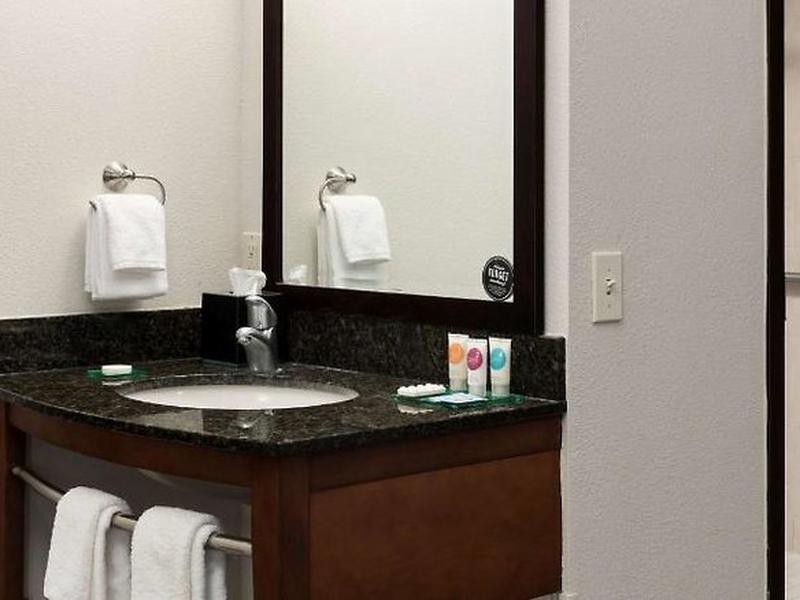 7BE5F63314F0DFFD67A6657487494D39