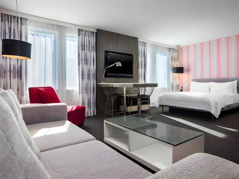 015348B57065B8A06D020423685F730E