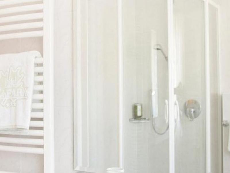 B133FB48083326B5D64B83FE7392F853