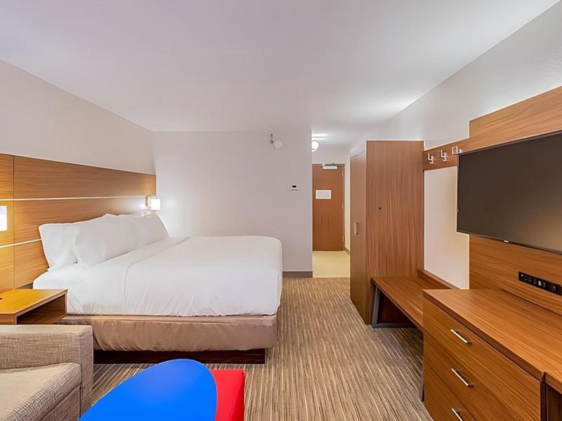 E736698876F3570D92380B9421B383B7