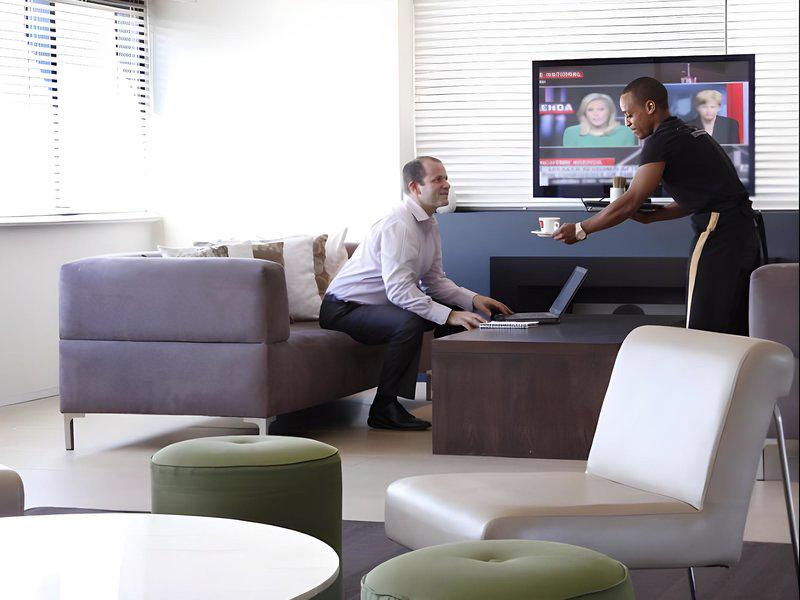 A3FF5D2BCED6012CF3C4BF9BBD98EB00