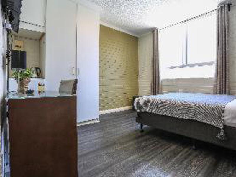 BE9B147336E7076DE4CE893791B660EC