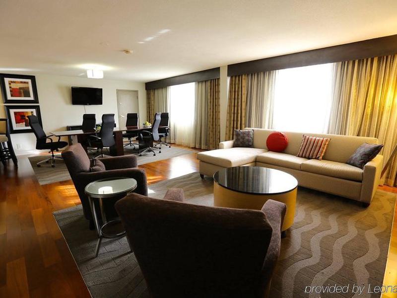 4AA02E8116A9C510A0B06EB982E029E9