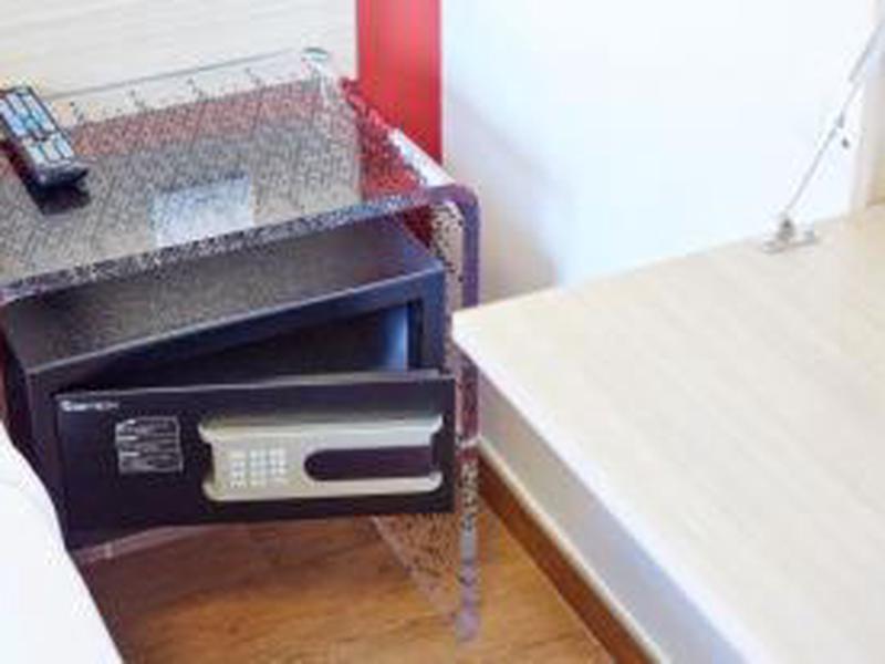 A2D2D6A2C7AE9250B81EB2D11A3842AB