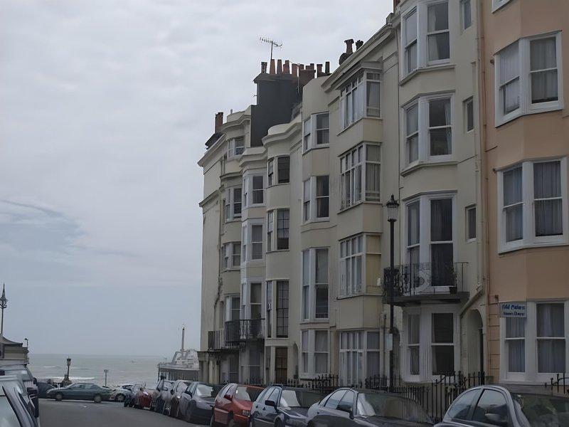 E76B888CDE91C8F8AAFDFB18D6FFC091