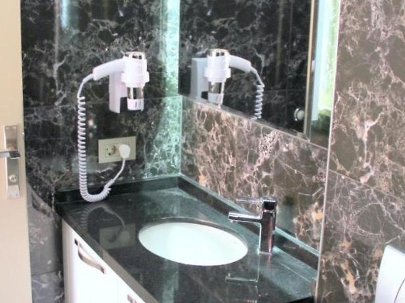 62F21CA5BD515EECD4856FE267B90F30