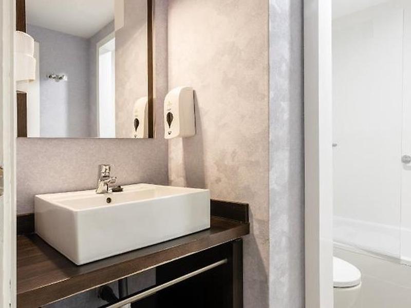 B0A79ECF1248AA5F4332486B015C3FA2