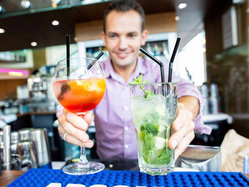 7D87D0650943880237A8DE69B7163886