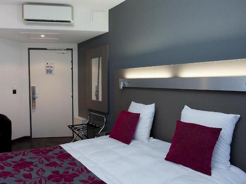 1741B7AE6E049177E5A4C2DE73ADE087