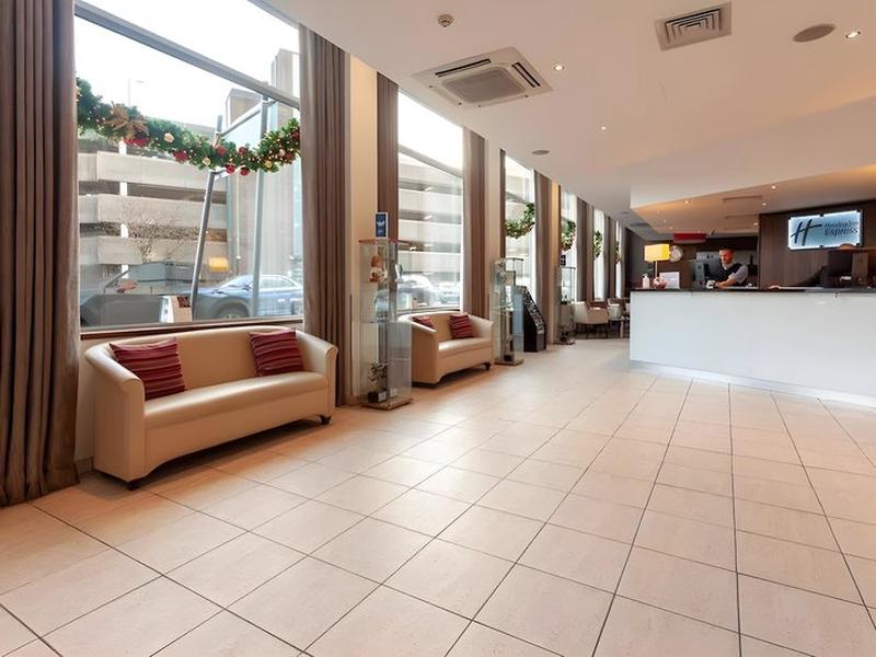 EBFFB2EB71CB506302A17E74107345C4