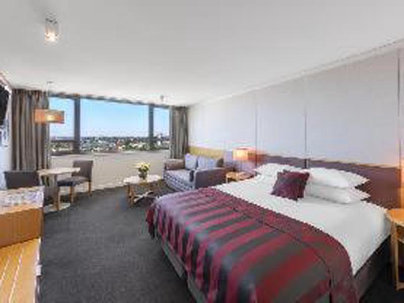 02FF24DBCE1753C14E9BF29D4E04D038