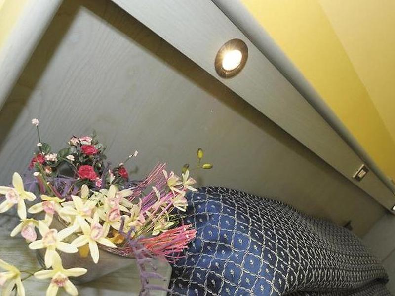 9C16098F14BAF5E45504679F79BF051E