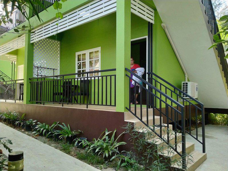 85EF2C7BDDF9AC8550238CC506E35ED5