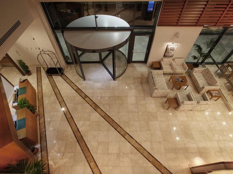 E76BB3AF8065ADF1424C26E18B41E43D