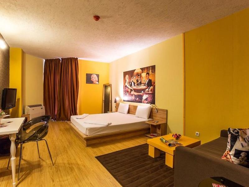 4F3AE6B95A828E0D8F9B808E08A49819