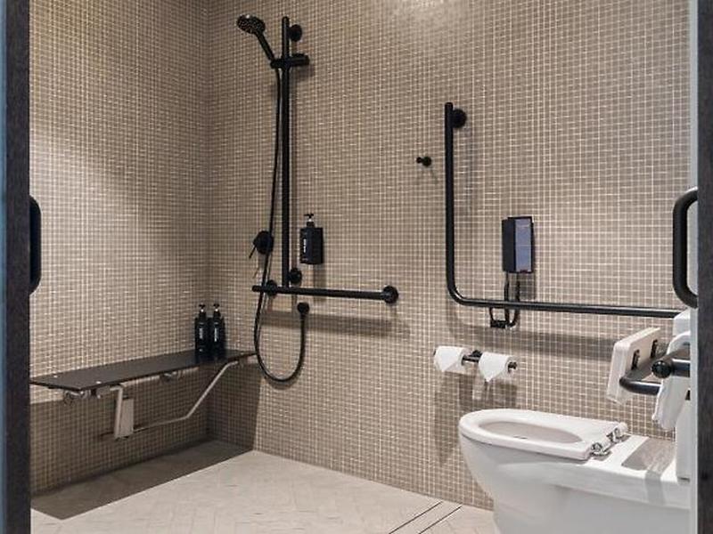 2C6D840A7158C2A95C02DE077F965355