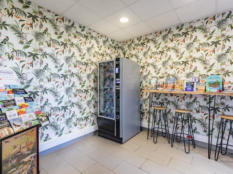 44E583764A9F624526EFF7116A782061