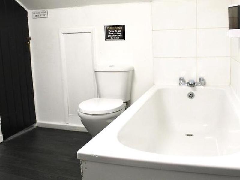 FDCCB8F63AF718371F2234096C7B6DCE